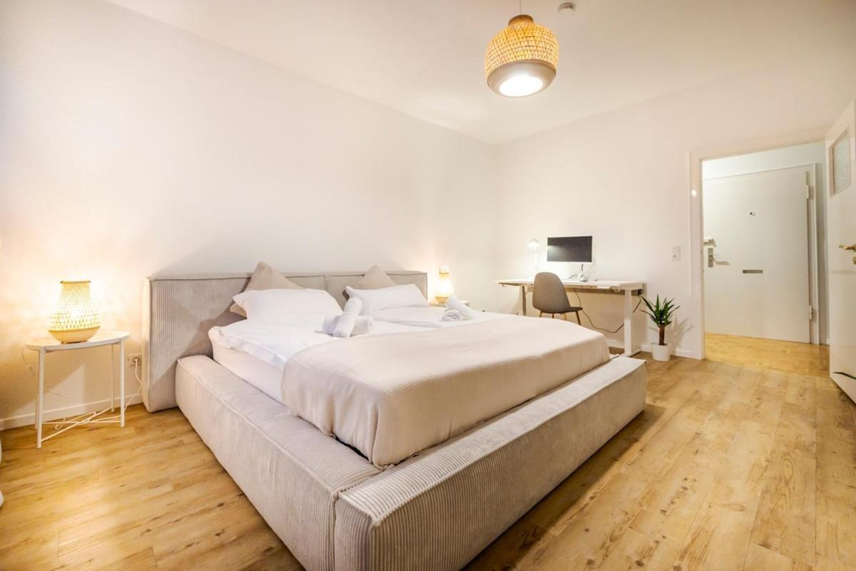 Apartment & Exclusive Amenities