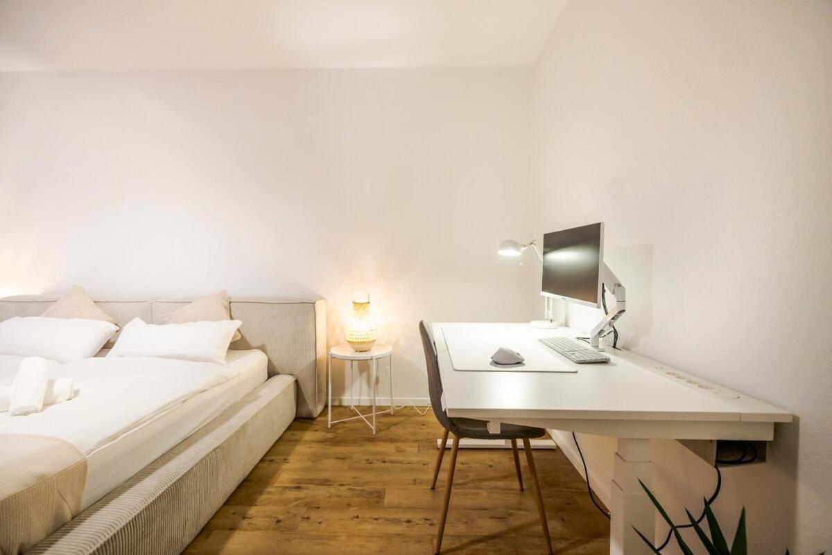 & Exclusive Amenities Apartment *
