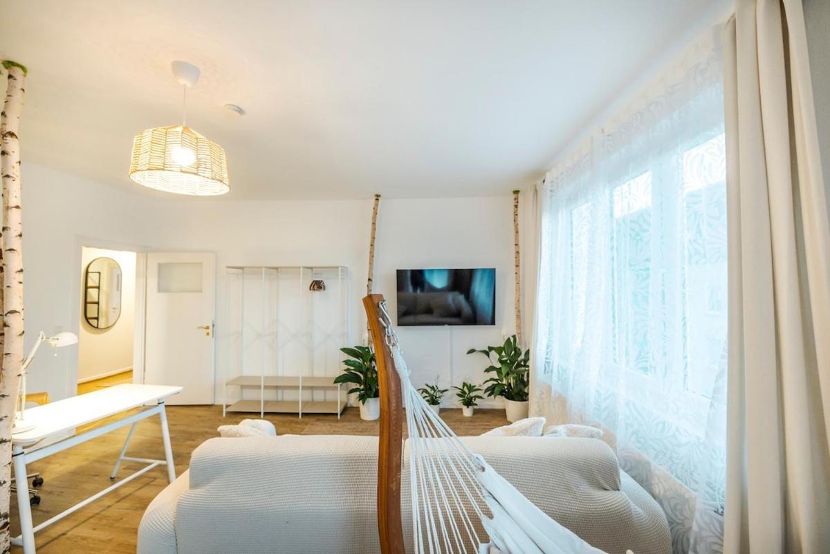 & Exclusive Amenities Apartment Hannover